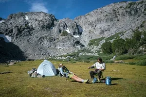 En route pour la montagne. C'est parti pour l'aventure.