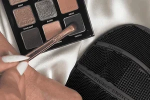 Switch Shades in Seconds