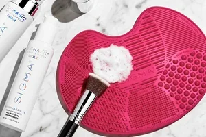 LAST CHANCE! Two Free Brush Care Gifts 🎁
